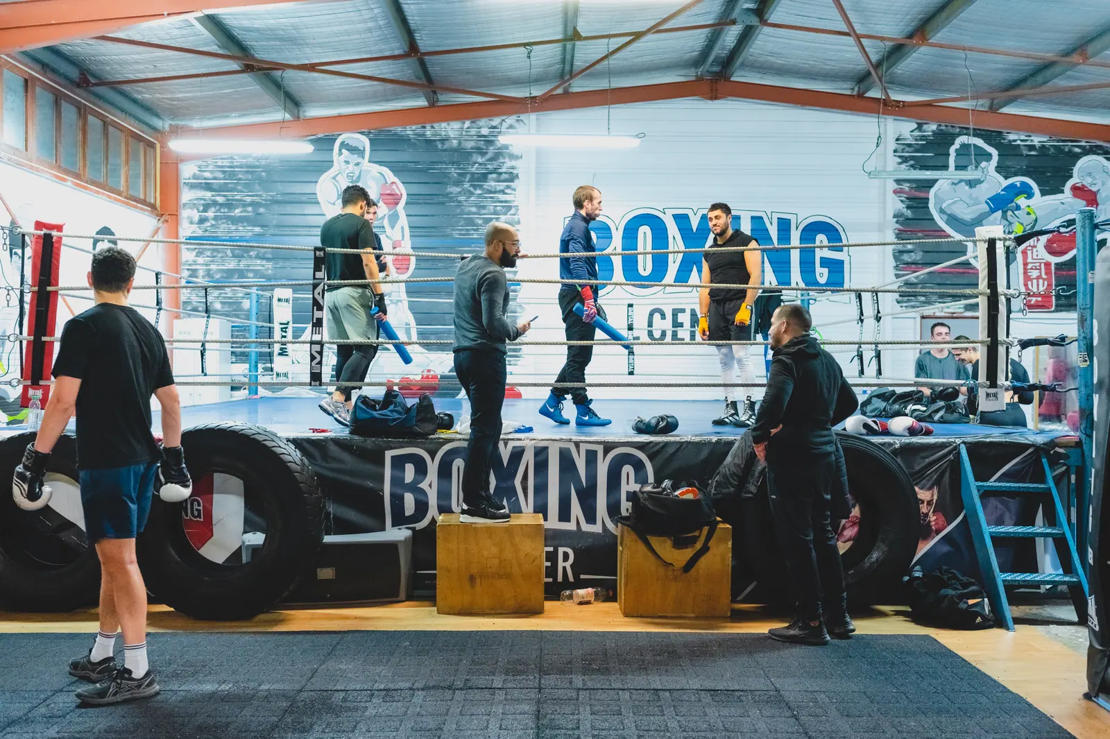 Le ring de boxe du Boxing Center Ramonville avant le cours